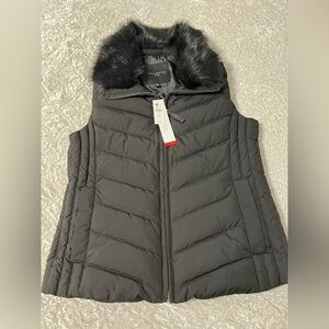 Talbots Black Down Quilted Puffer Vest with Faux Fur Collar. Small Petite. NWT
